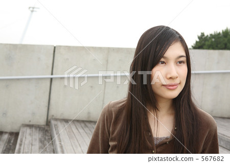 女人 女性 20-30 567682