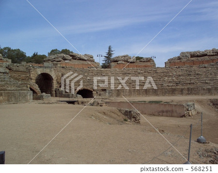 梅里達，西班牙，圓形劇場的廢墟 568251