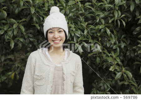 she, 20, Young female 569786