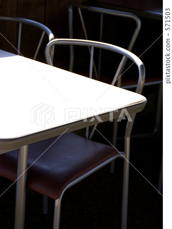Tables and chairs 571503