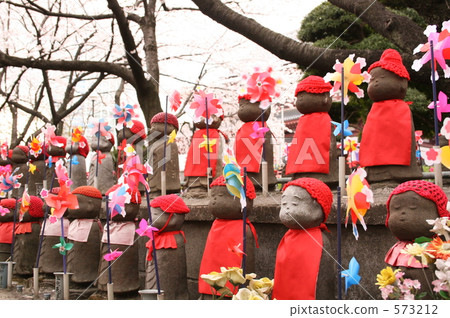 可愛的大祭司 可愛的大祭司 573212