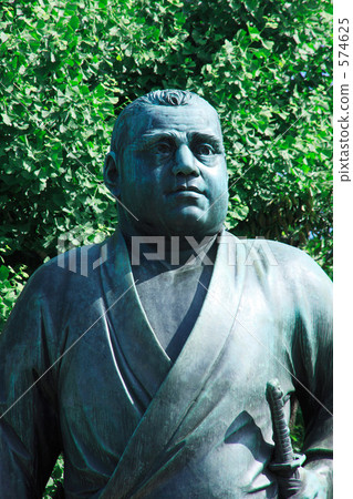 Takamori Saigo statue Takamori Saigo statue 574625
