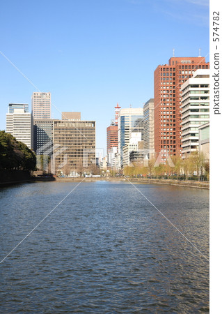 Marunouchi 574782