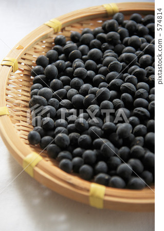 Tanba's black bean 574814