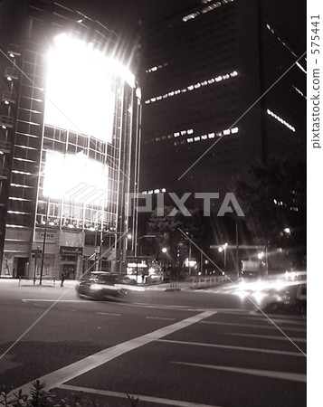 西新宿路口 575441