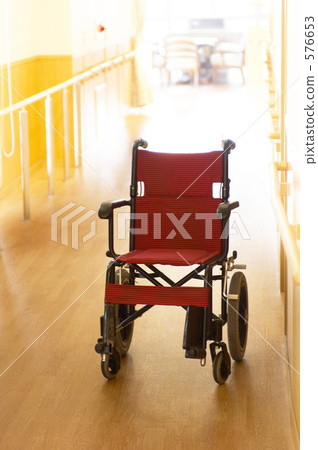wheelchair  576653