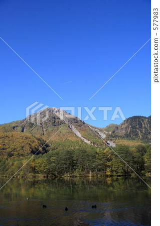 Taisho Pond and Yakedake Taisho Pond and Yakedake 577983