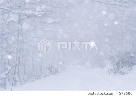 One road of heavy snow One road of heavy snow 578596