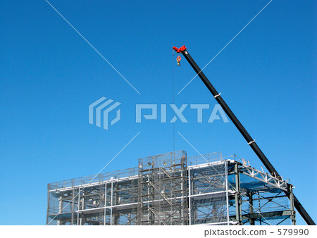 Blue sky and building under construction 579990