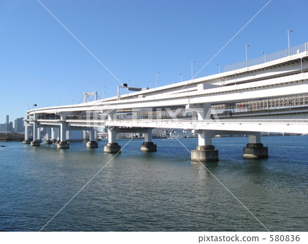 Rainbow Bridge  580836