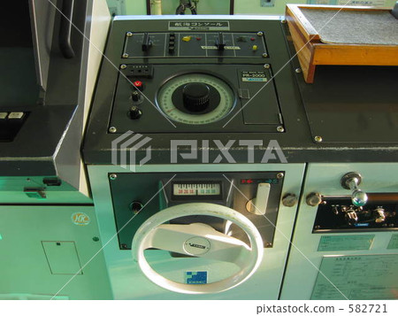 Ship's steering wheel 582721