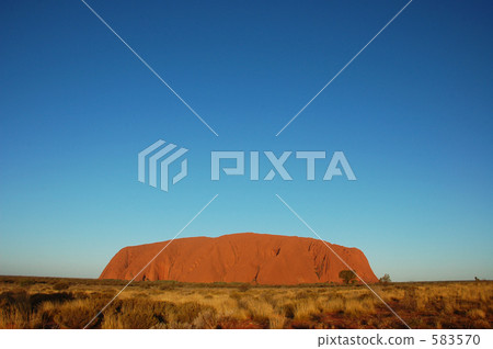Uluru (Ayers Rock) Uluru (Ayers Rock) 583570