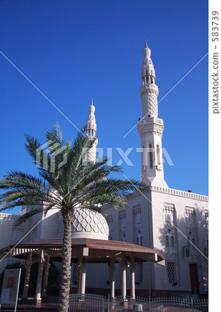 Jumeirah Mosque 583739