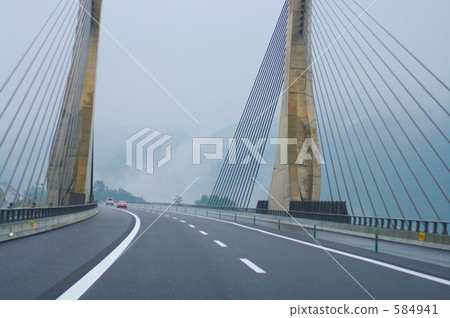 Boring rain fast 584941