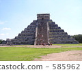 Pyramid of Maya civilization 585962