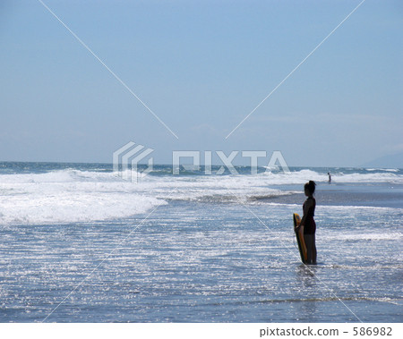A woman female girl 586982