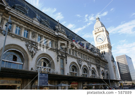 lyon station, france, station building 587889