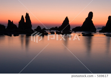 Dawn of the Hashima-iwa Dawn of the Hashima-iwa 589617