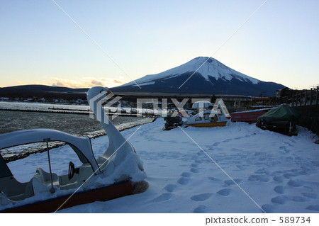 Mount Fuji and Swan Boat 589734