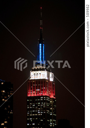 Empire State Building on the President's Inaugural Day 589982