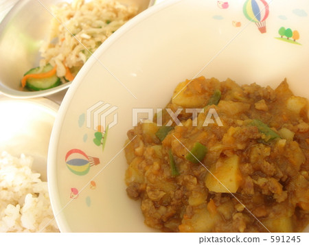 Elementary school lunch (dry curry) Elementary school lunch (dry curry) 591245