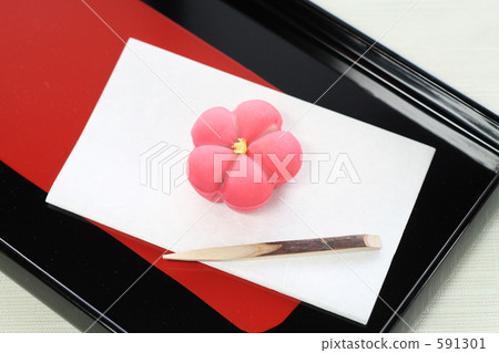Spring Japanese sweets 591301