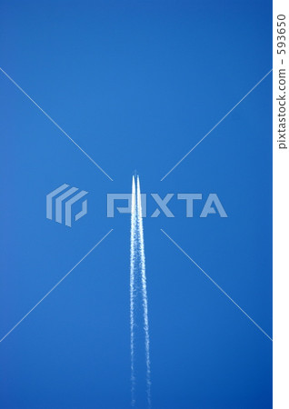Contrail Contrail 593650