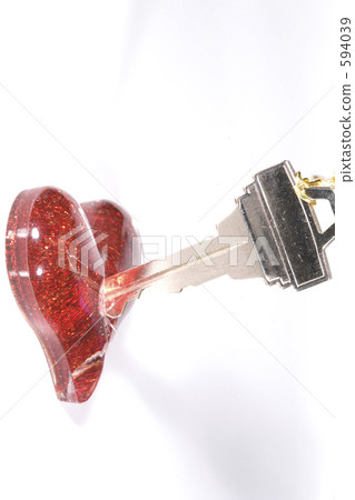 Put the key in the heart (vertical) 594039