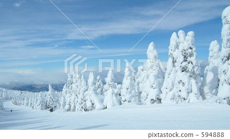 Yamagata Zao's ice cray plateau Yamagata Zao's ice cray plateau 594888