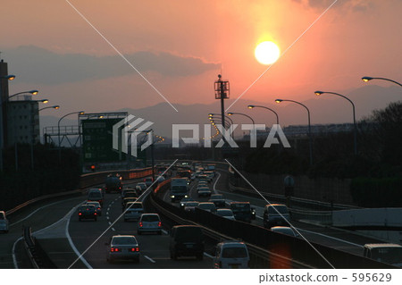 中央自動車道 高速公路 道路 595629
