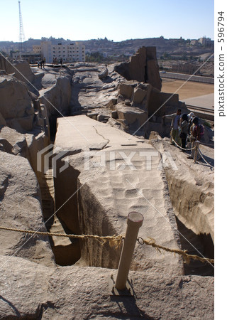 小號的方尖碑 596794