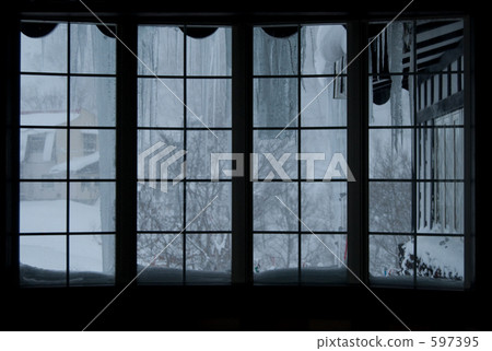The window of the snow country The window of the snow country 597395