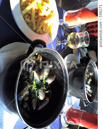 Mussel wine steamed Mussel wine steamed 598271