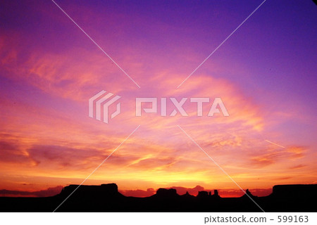 紀念碑谷3的黎明 599163