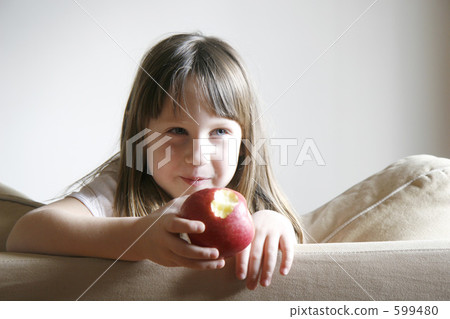 bite, biting, chew 599480
