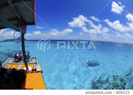 water surface, truk atoll, sea surface 600125