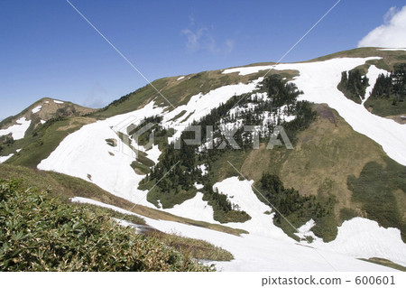 Volcano of residual snow Volcano of residual snow 600601