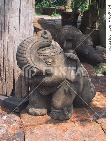 Stone statue · Elephant 600784