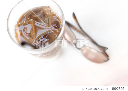 冰咖啡館·ole和太陽鏡 600795