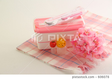粉紅色的午餐盒和櫻花觀賞/遊覽 粉紅色的午餐盒和櫻花觀賞/遊覽 606078
