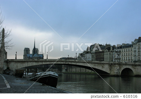 大河 河岸 圍網 610316