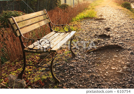 Dusk bench 610754