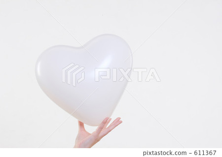 White balloons 611367