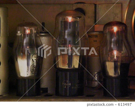Radio vacuum tube radio Radio vacuum tube radio 613497