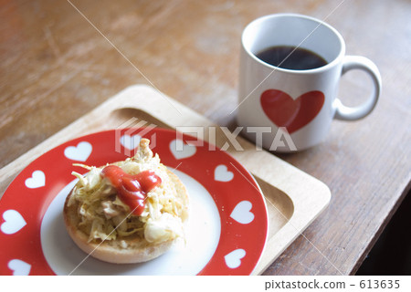 One day's lunch One day's lunch 613635