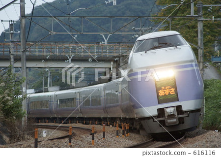 E351 Super Azusa 616116