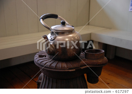 potbelly stove, stove, kettle 617297