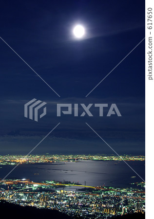 Night view of moonlit night 617650