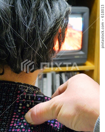 肩膀的狗 肩膀的狗 618013