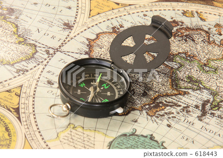 地圖和磁鐵 618443